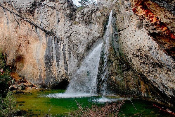 Cascada cercana a La Fuentona